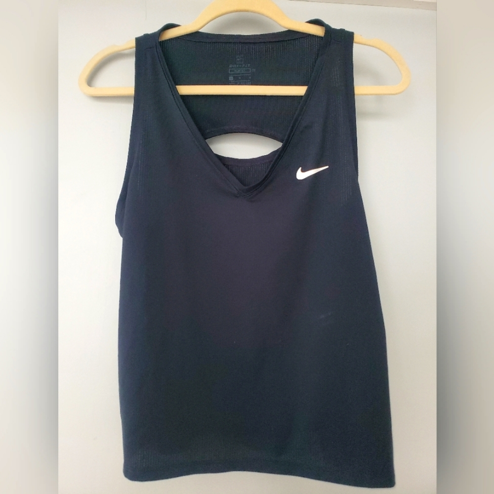 Nike Dri-Fit Slim-Fit Top